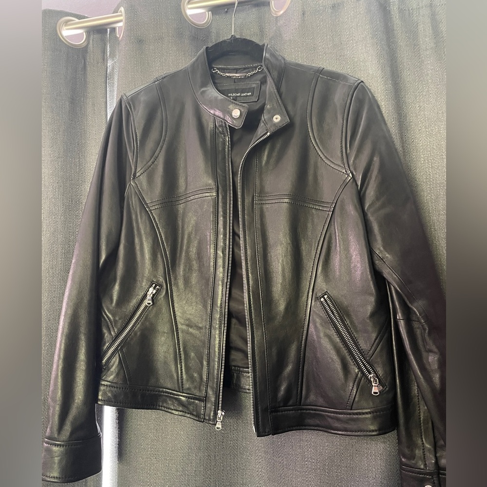 Women’s leather jacket